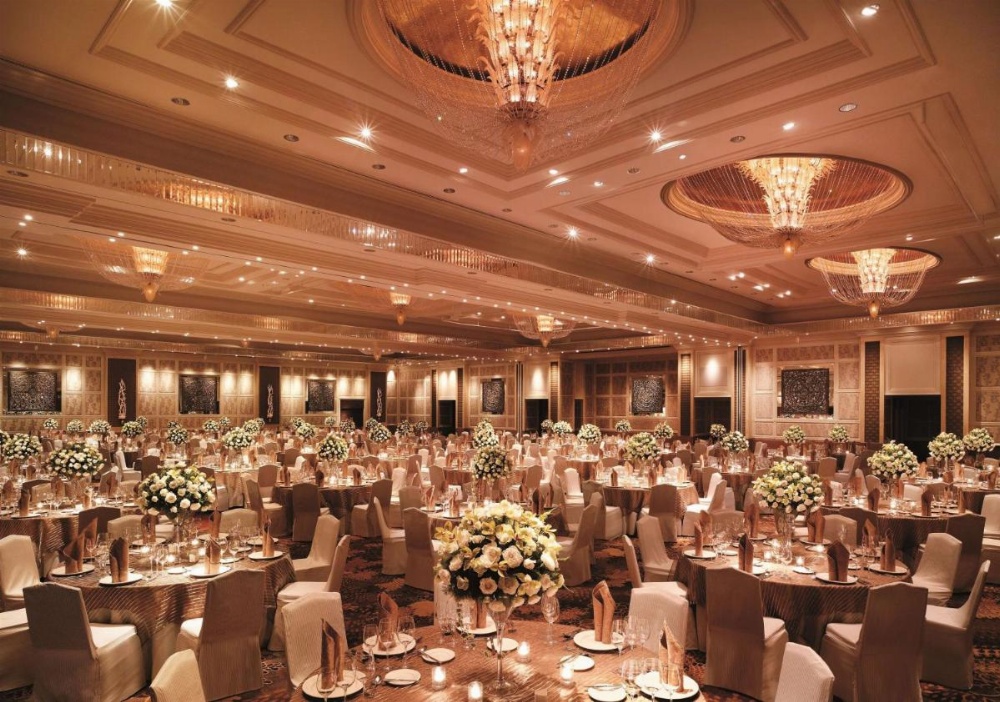 Makati Shangri-La, Manila